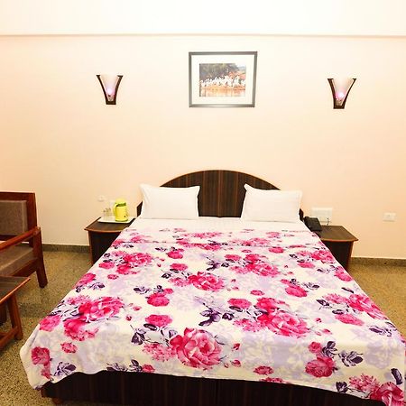 Geetanjali Hotel & Motel Bharatpur Zewnętrze zdjęcie