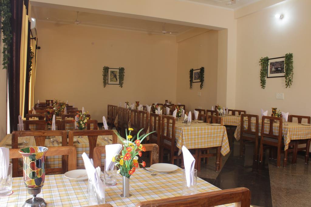 Geetanjali Hotel & Motel Bharatpur Zewnętrze zdjęcie
