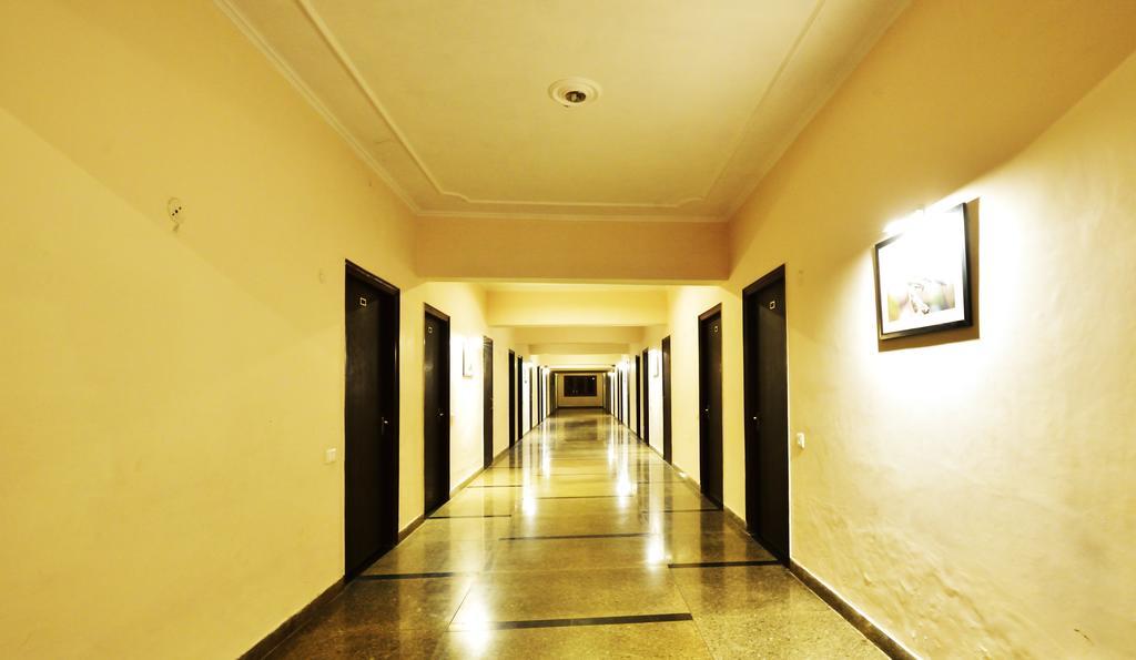 Geetanjali Hotel & Motel Bharatpur Zewnętrze zdjęcie